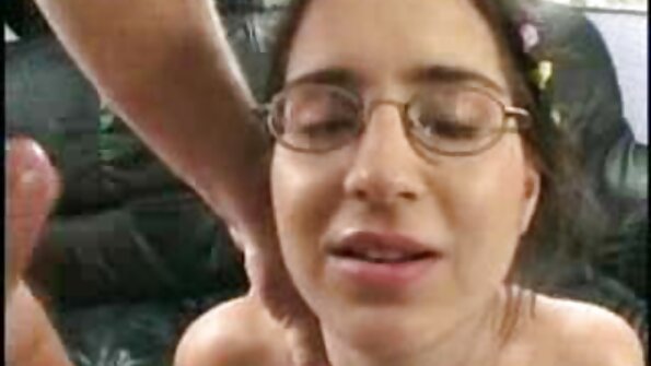 आराध्य यूरो प्यारी बीपी सेक्स फिल्म के साथ एक सुडौल शरीर आनंद मिलता है में कामुक गुदा सेक्स