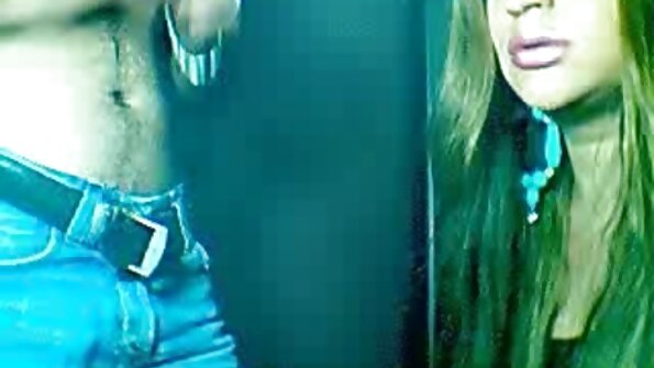 स्लट घिरा हुआ द्वारा ब्लैक कॉक में वीडियो में सेक्सी पिक्चर वीडियो में एक हॉट इंटररेशियल गैंगबैंग